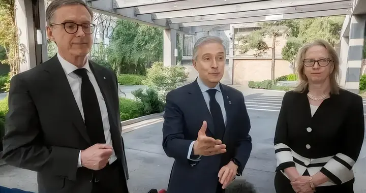 沉默3天，北京迎来一位贵客，见面先握紧中方手，特朗普又赌输了