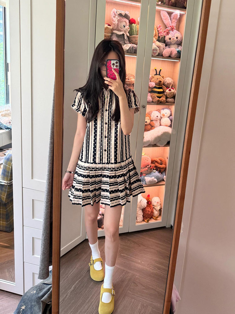 2025年夏季新款穿搭今年流行漂亮绝美淑女高级感气质独特连衣裙女