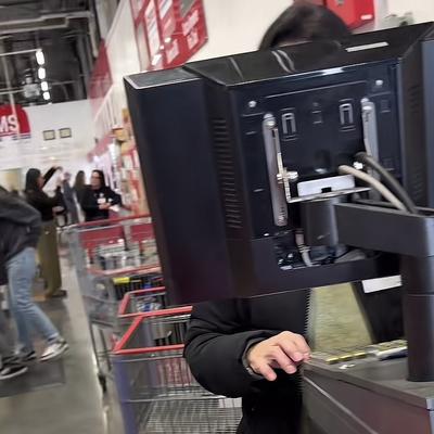 映衬社会的身影：网友锅用了一个月之后，觉