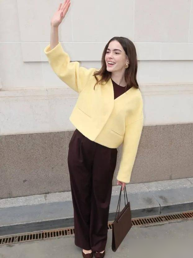 今年春夏这3个颜色太绝了！谁穿谁好看