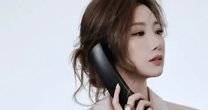 毛晓彤眼神绝杀