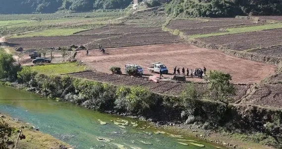 1月17日云南警方夜捕跨境偷渡黑链，12人落网斩断黑链护边境安全