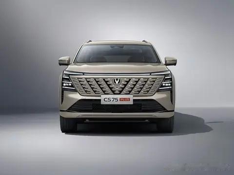 长安CS75 PLUS家族半年销10万辆！冠军版上市