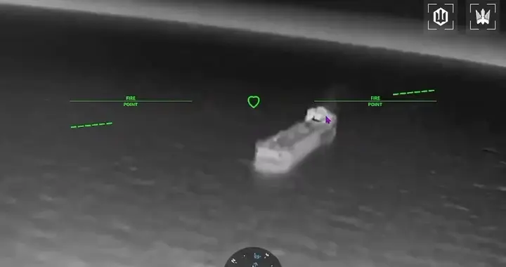 乌军持续发起猛攻，六天击沉损毁近百艘船，俄罗斯海上命脉遭重创