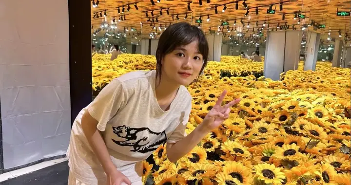 安徽美女程雨婷睡梦中去世，年仅24岁，原因公开，男友在灵堂长跪