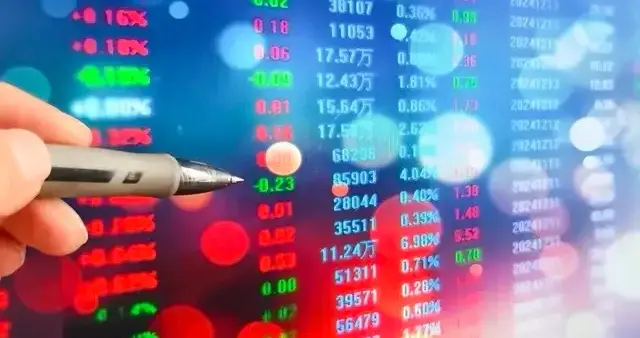 资金狂买67亿！互联网服务领涨A股，AI+数字化驱动，行情能追吗？