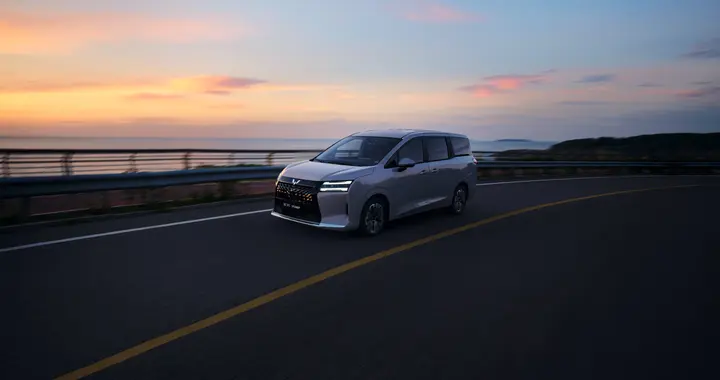 五菱MPV的全新代表作！解读五菱星光730！