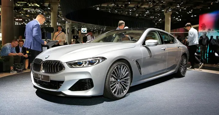 30万左右，适合出婚车的三款中型轿车，你喜欢那款？