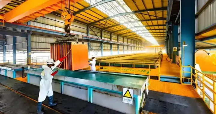 从造纸厂工人到坐拥全球5000亿矿业资产，这位神秘大佬做对了什么