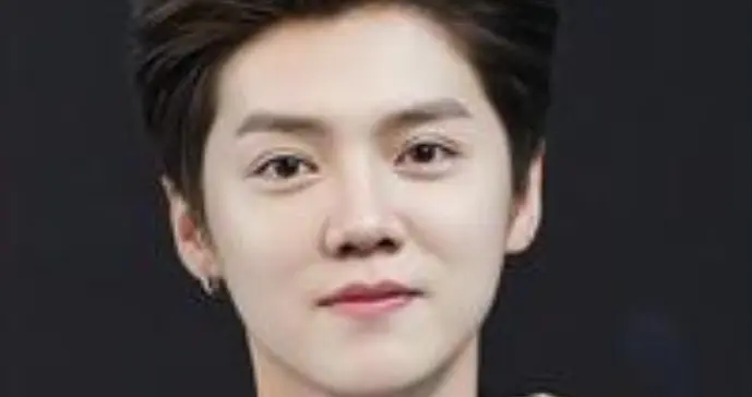 全网疯抢！鹿晗全新实体专辑正式发售，为何一开售就瞬间售罄