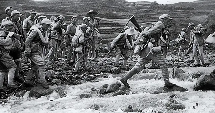 解放战争其实就讲了一个故事，就在证明一件事：毛主席非常牛