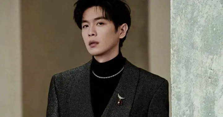 春节夜上海街头偶遇孙俪！素颜逛街超低调，女儿一个动作暴露家教