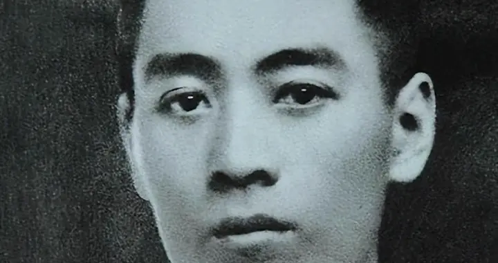 他是周总理唯一的“儿子”，50年藏匿真实身份，父子仅见过一面