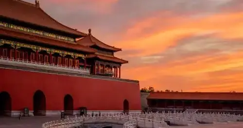 今日故宫向环卫工人免费开放，三馆全免，这才是顶流该有的样子