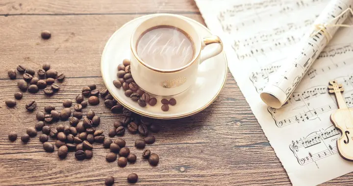 咖啡+抗病毒治疗药物=“和平共处？”