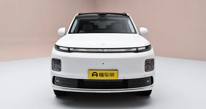 零跑D19上市：21.98万起的全尺寸SUV，到底是真香还是噱头？