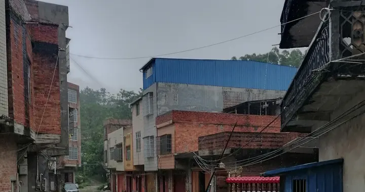 广西南宁市宾阳县与兴宁区交界的高田圩，曾是区为何撤销乡镇建制