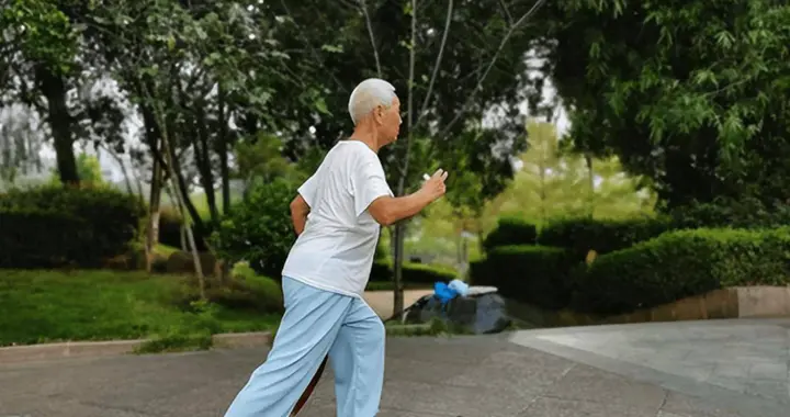 气温下降，医生叮嘱糖尿病人：宁愿睡到中午，也不要轻易做这几事