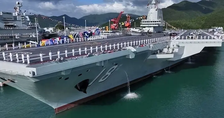 退无可退？台湾还没回归，中国海军遭美日韩锁死围堵，怎么突围？