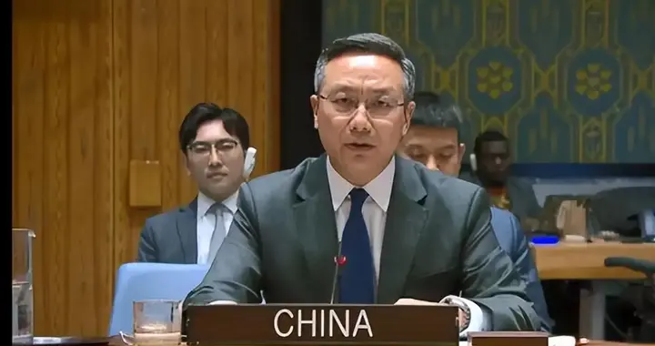 中方不许美国做3件事，24小时内美战机撤回！特朗普不打伊朗了？