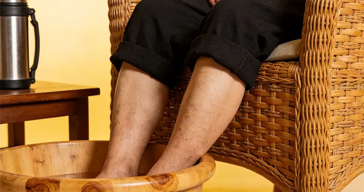 经常用热水泡脚，身体会发生什么变化？这5类人千万别乱泡！