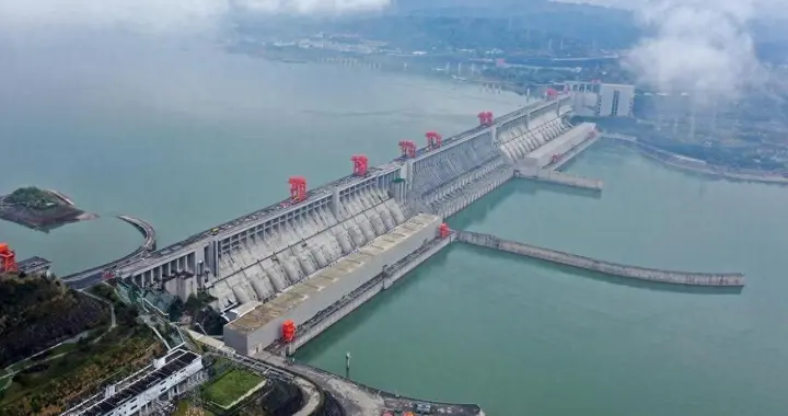 三峡大坝运行20余年，投入2500多亿元，成本收回来了吗？