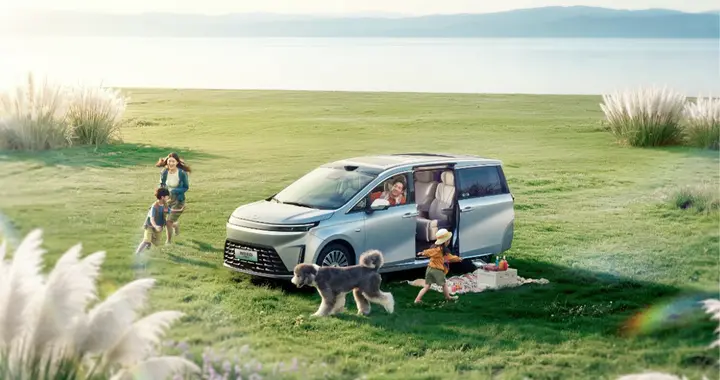 1537km续航+5.2㎡灵活空间：传祺E8 PHEV Ultra缓解...