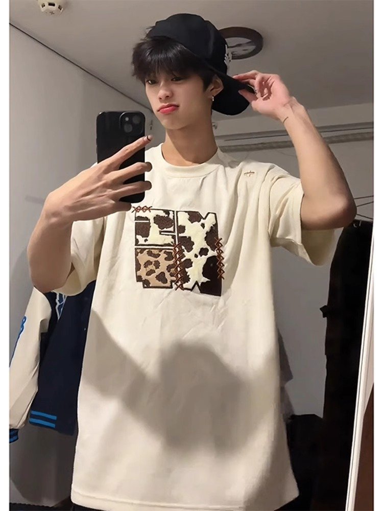 奶牛刺绣设计感t恤男夏季穿搭高级感男生短