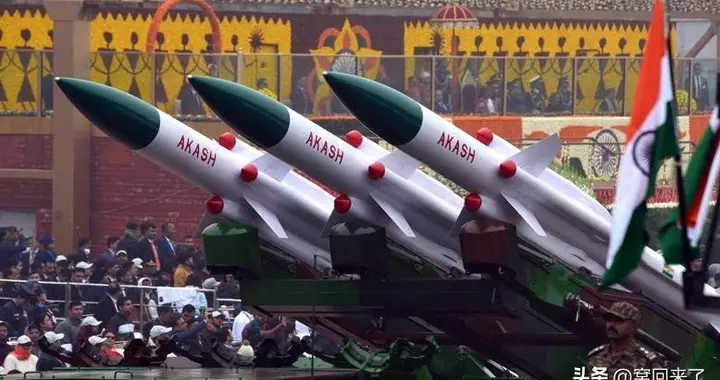 印度“阿卡什”：吹上天的国产防空弹，实战为何频频拉胯？