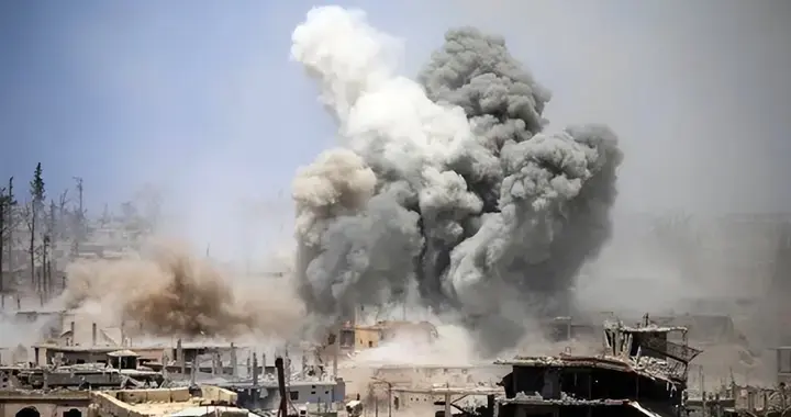 美军百枚导弹轰叙利亚！中东再起波澜