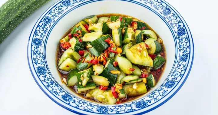 减肥期间，掉秤超快的10种蔬菜！清肠刮油，越吃越瘦！