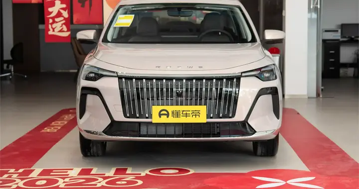 荣威i6：这台家轿把账算明白了，省油又好开，关键配置拉满