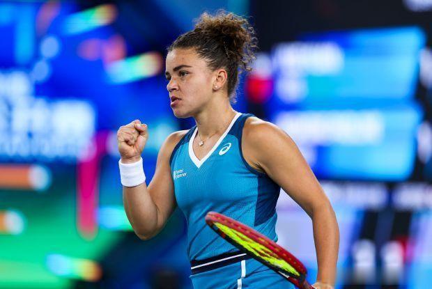 大心脏！郑钦文苦战136分钟晋级，会师王欣瑜，武网四强全部出炉