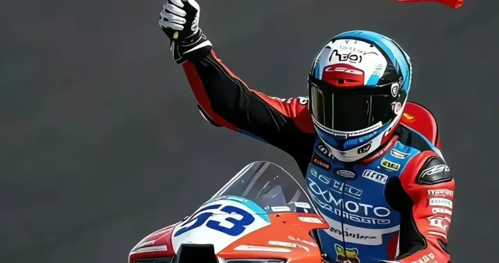 张雪机车的冠军，照出了谁的“小”