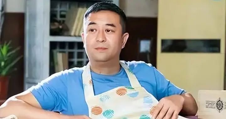 不查不知道一查吓一跳，坐拥独栋花园别墅的张嘉译，私下究竟多壕