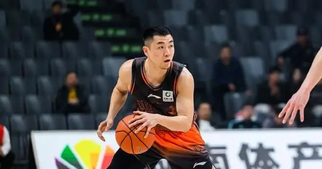 山东男篮险胜全华班四川赢得丑陋的胜利，看邱彪执教真是一种痛苦