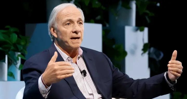 达利欧：美国若不能控制霍尔木兹海峡，将重演苏伊士运河危机？