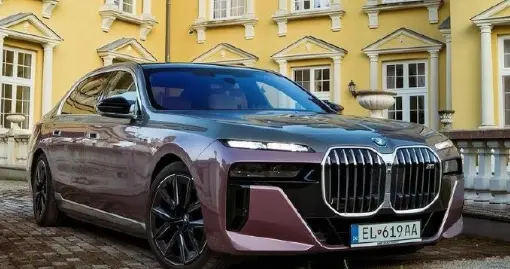 26年宝马“全线反击”，新车/新LOGO/降价全来了