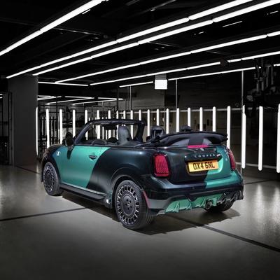 座驾car：MINI近期为一位美国客户量