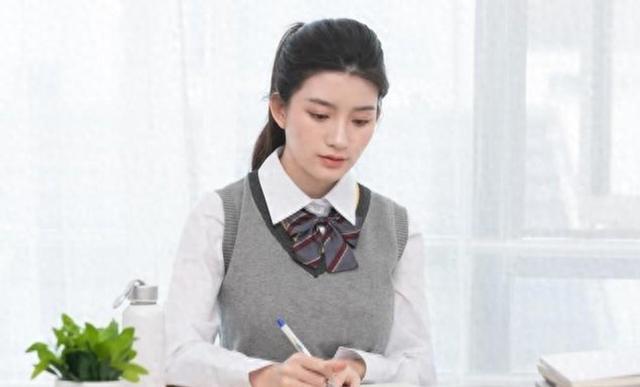 性格太强势，最难伺候的四个星座女