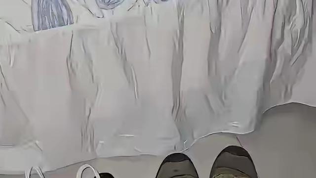 行走的诗：这两双鞋是怎么摆在一起的？一双