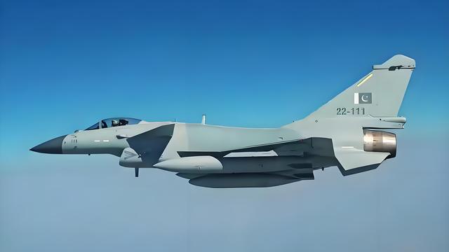 救火队员朱可夫：巴铁可能会拿出价值一百二