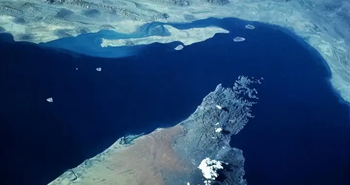 无视中美俄伊，49国作出决定：霍尔木兹海峡以后归我们管