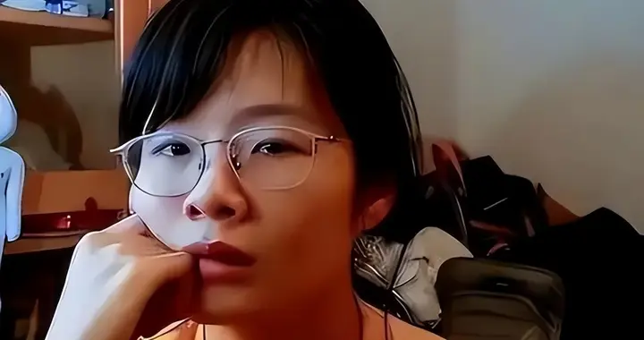 许可馨：我要将我赚的钱，全部捐给反华组织，如今下场大快人心