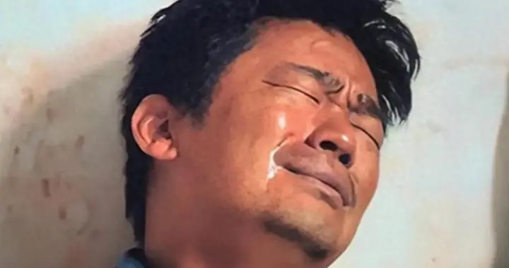 43岁的王宝强近况曝光，与女友同行引热议