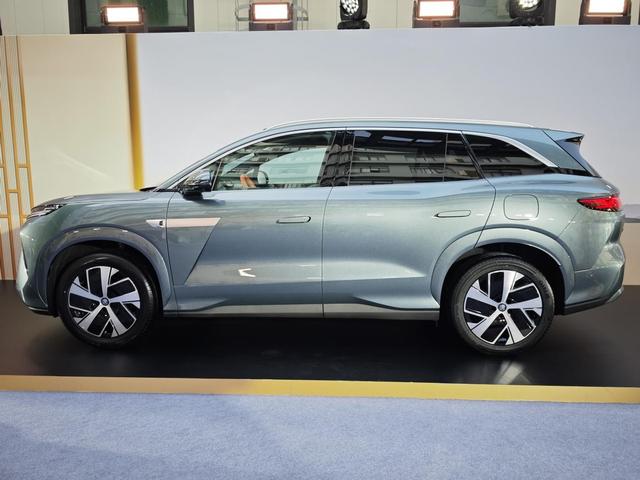 汉L/唐L上市，比亚迪在20万级市场投下“深水炸弹”