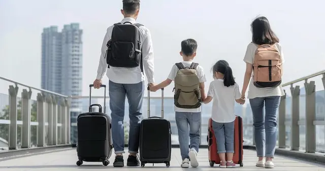 今天年初七，踏上返程，才懂得成年人的身不由己！