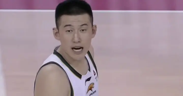 辽宁男篮击败福建！小外援去留成难题，球迷：三选一，放弃哈维