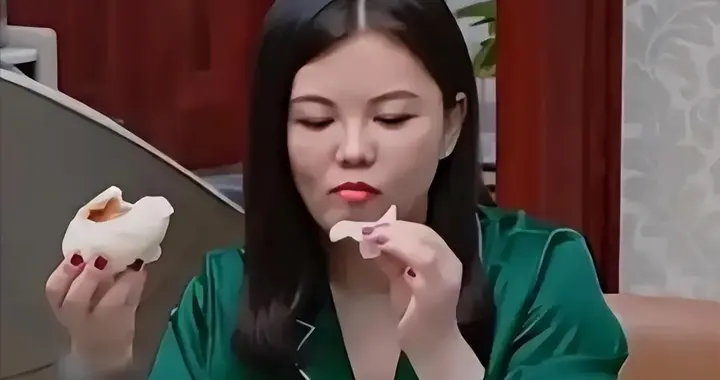 高调炫富只是冰山一角！被封禁不到24小时，李湘“底裤”被扒光