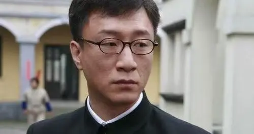 余则成潜伏的军统天津站15任站长分别是谁？哪位是吴站长的原型？